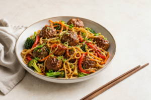Sticky-teriyaki-gehaktballetjes-met-noedels